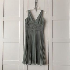 Laundry By Shelli Segal Sage Green Pleated Midi Dress